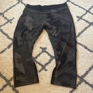 ASICS workout capris, medium